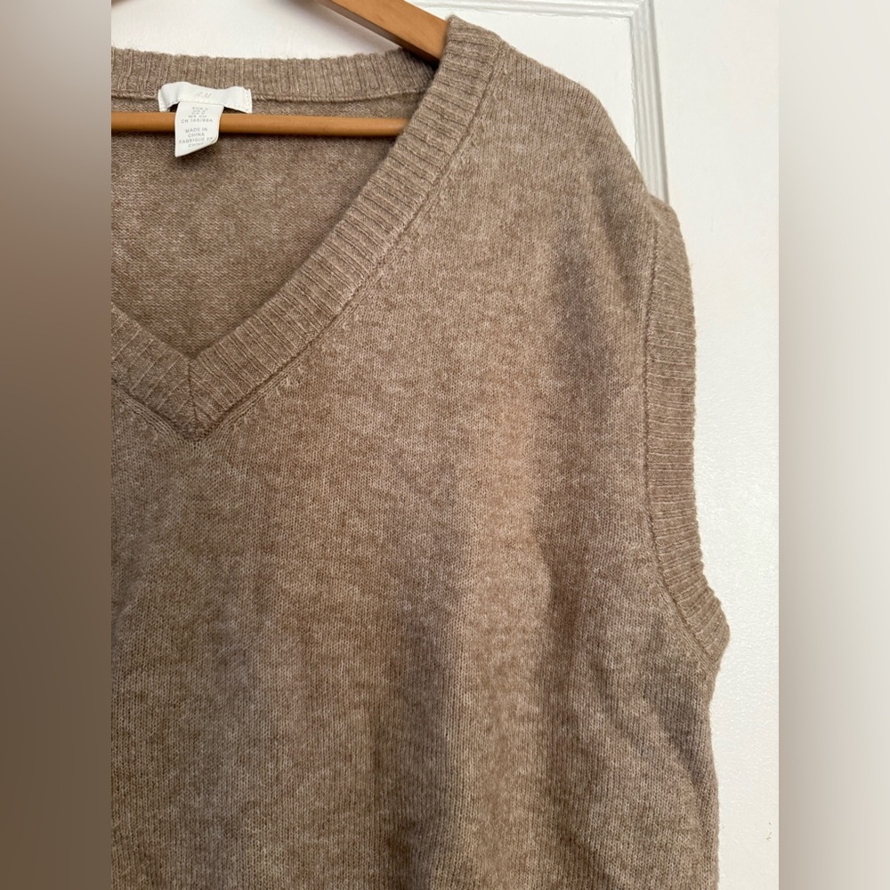 H&M Light Brown V-Neck Sweater Vest - Picture 2 of 3